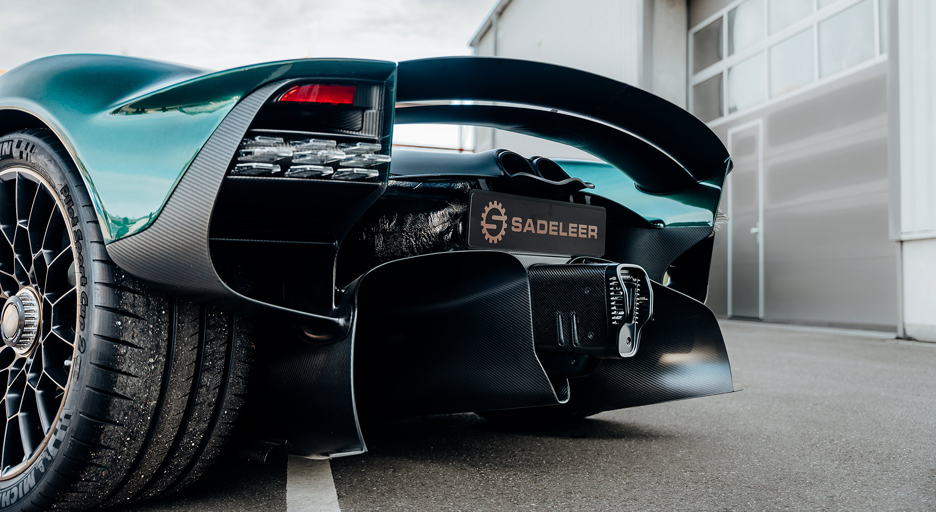 Sadeleer Cars Stuttgart - Sportscars, Hypercars - Slide_2