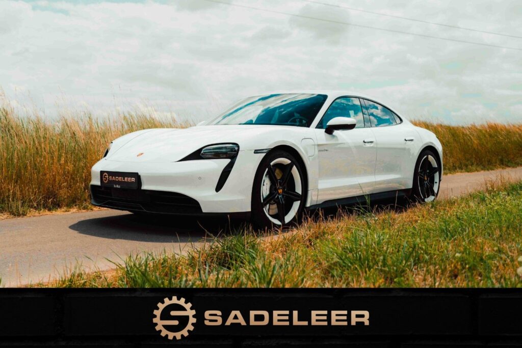 Porsche Taycan 4S