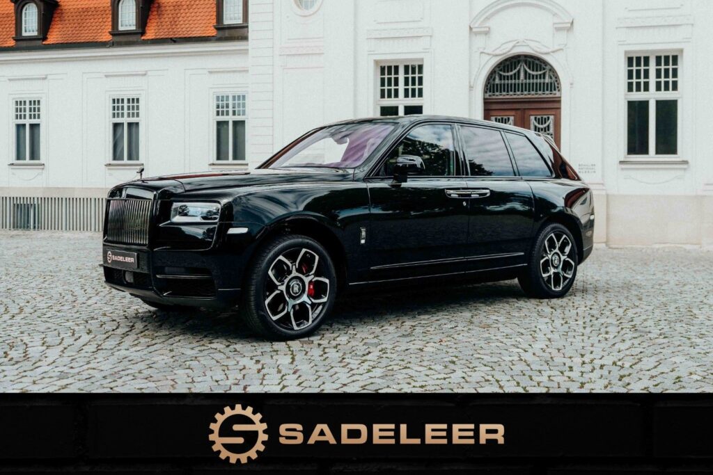Rolls-Royce Cullinan Black Badge - Pano, Carbon, Rear TVs